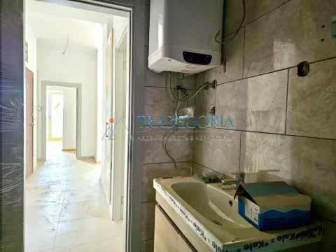 Prodaja, dvosoban stan, 70m², Bar, Crna Gora - image 12