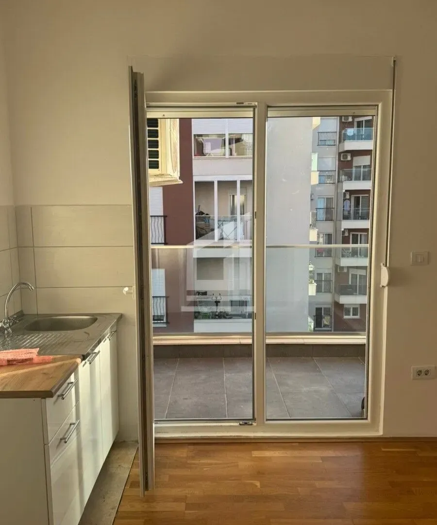 Rent, two bedroom apartment, 62m², Stari Aerodrom, Podgorica