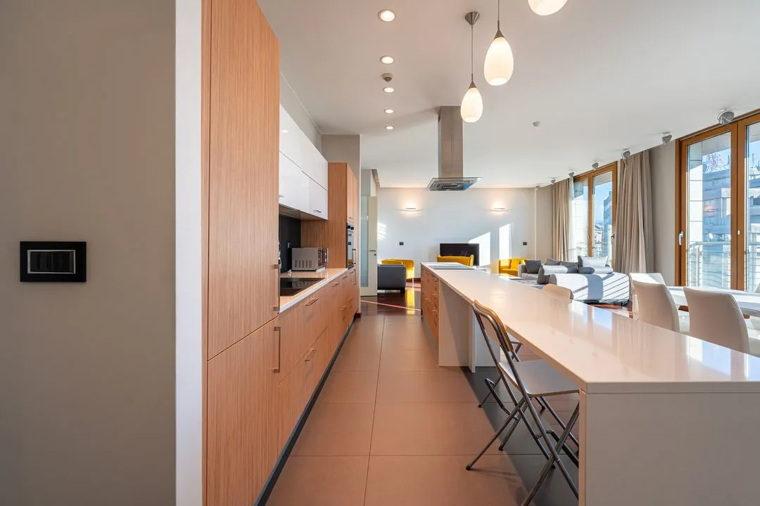 Rent, three bedroom apartment, 204m², Kod Capital Plaze, Podgorica
