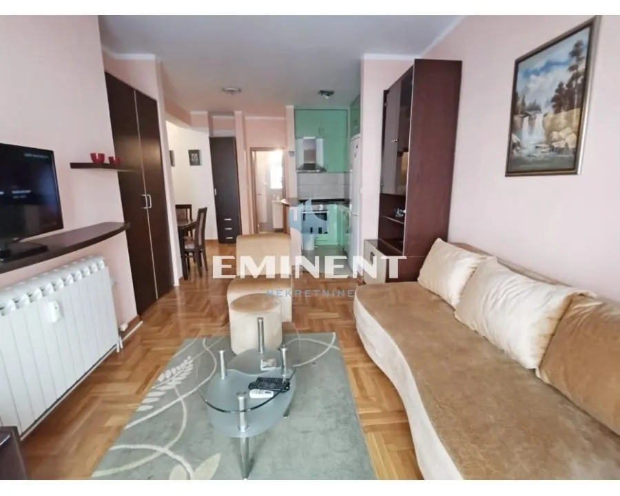 Rent, apartment, 58m², Đeram Pijaca, Beograd