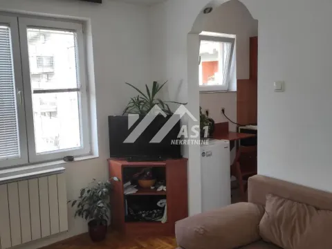 Rent, apartment, 28m², Bulevar Evrope, Novi Sad Sve Podlokacije - image 3