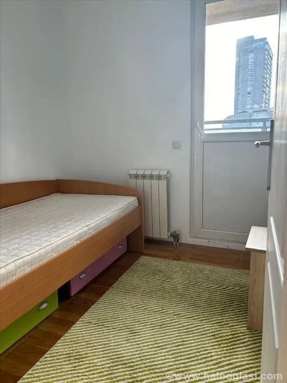 Rent, three bedroom apartment, 94m², Autokomanda, Voždovac Sve Podlokacije