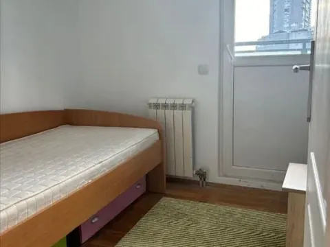 Rent, three bedroom apartment, 94m², Autokomanda, Voždovac Sve Podlokacije - image 9