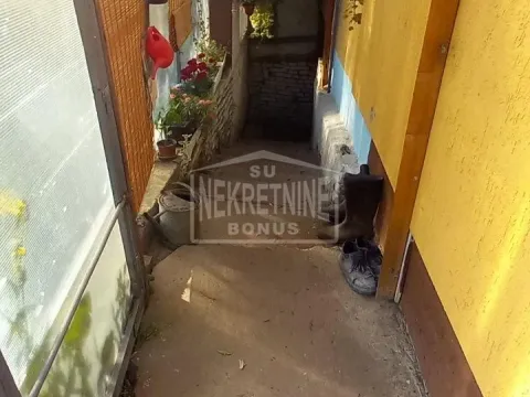 Prodaja, kuća, 178m², Verušić, Subotica - image 19