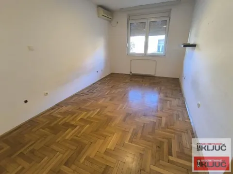 Sale, studio apartment, 23m², Sajmište, Novi Sad