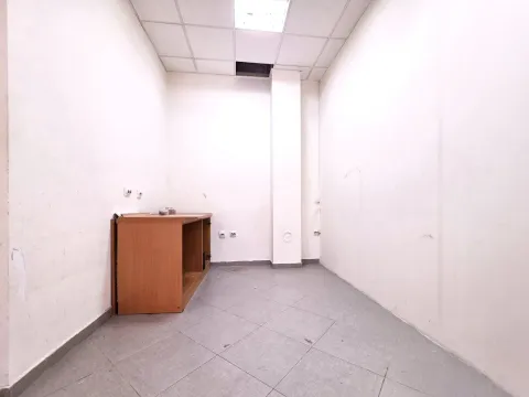 Rent, office space, 67m², Tuški Put, Podgorica - image 7