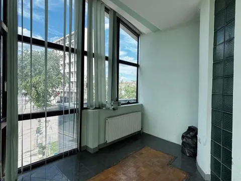 Izdavanje, poslovni prostor, 450m², Medijana, Niš - image 20