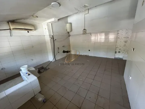 Izdavanje, poslovni prostor, 180m², Autokomanda, Voždovac Sve Podlokacije - image 11