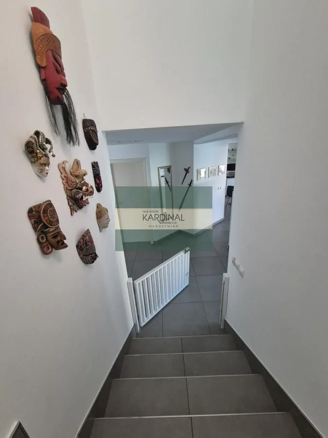Prodaja, kuća, 528m², Budžino brdo, Jagodina