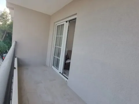 Izdavanje, jednosoban stan, 40m², Gradiošnica, Tivat - image 4