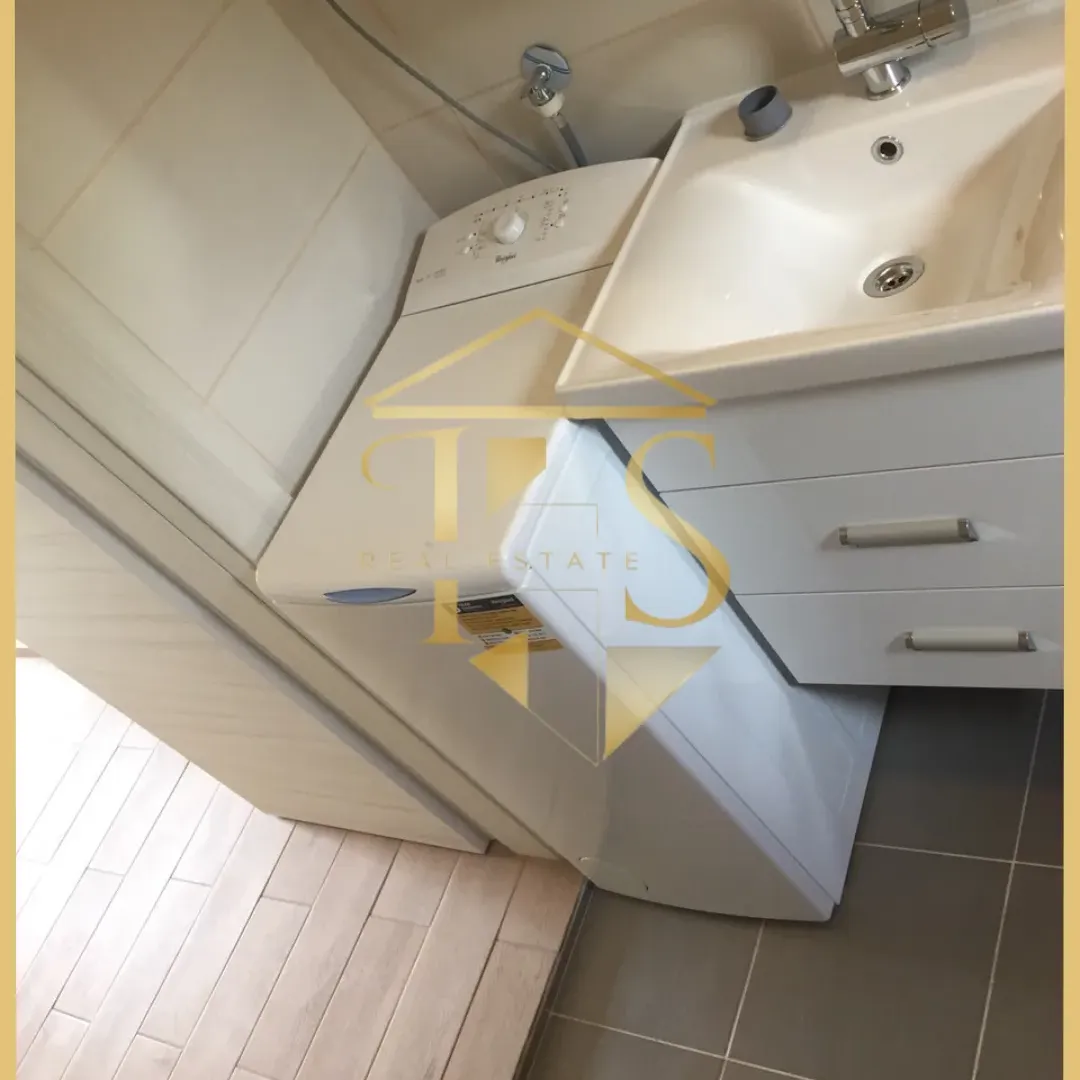 Izdavanje, jednosoban stan, 40m², Centar, Tivat