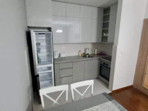 Izdavanje, jednosoban stan, 50m², City Kvart, Podgorica - image 8