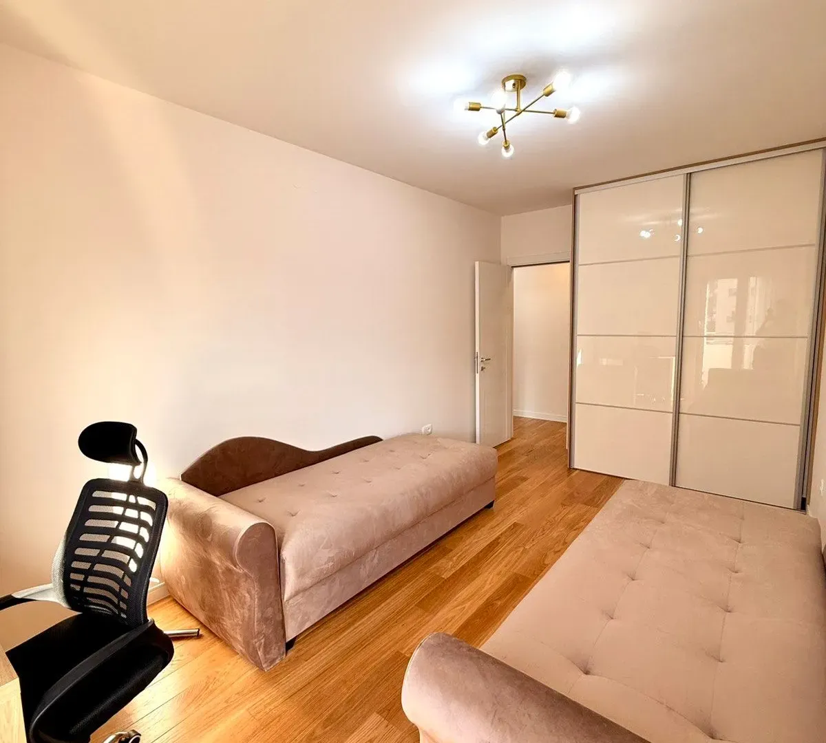 Rent, two bedroom apartment, 72m², Central Point, Podgorica