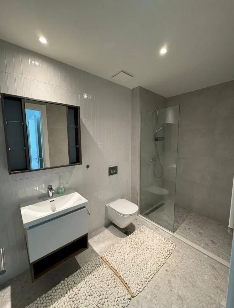 Rent, three bedroom apartment, 83m², Savski Venac, Beograd