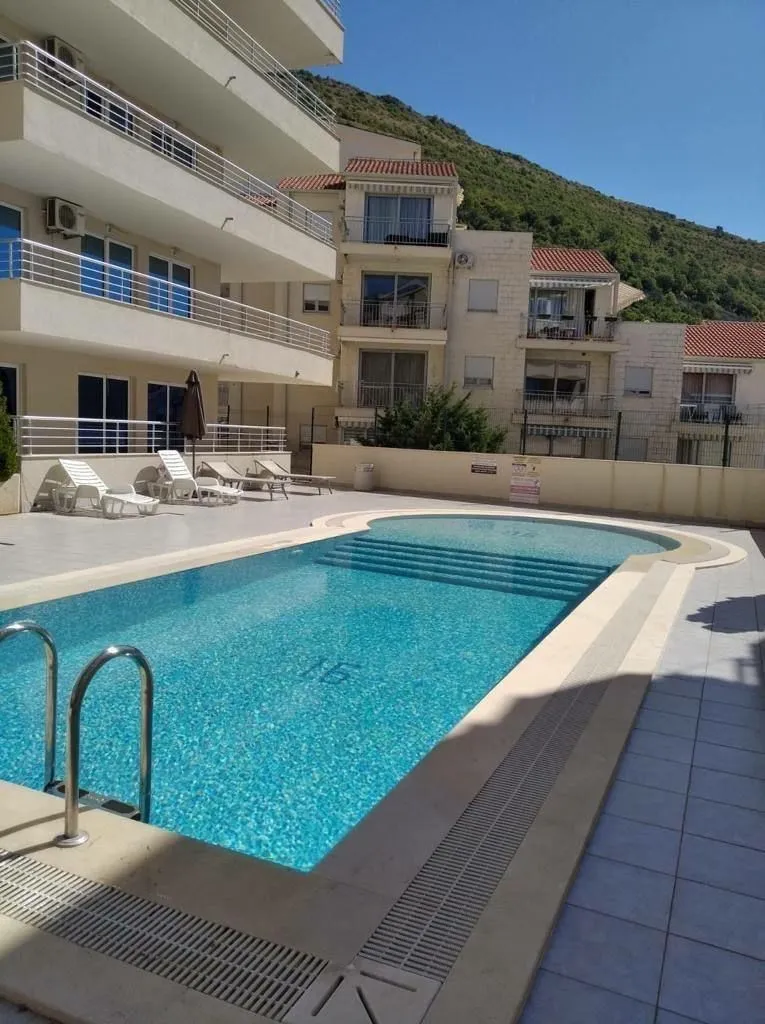 Sale, one bedroom apartment, 49m², Petrovac, Budva
