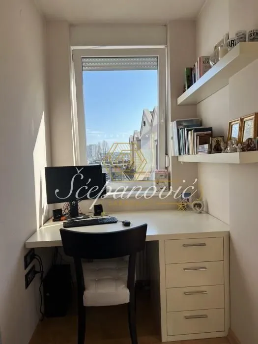 Prodaja, trosoban stan, 67m², Centar, Novi Sad