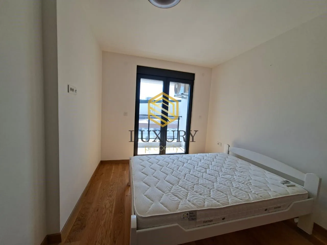 Prodaja, jednosoban stan, 56m², Tološka šuma, Podgorica