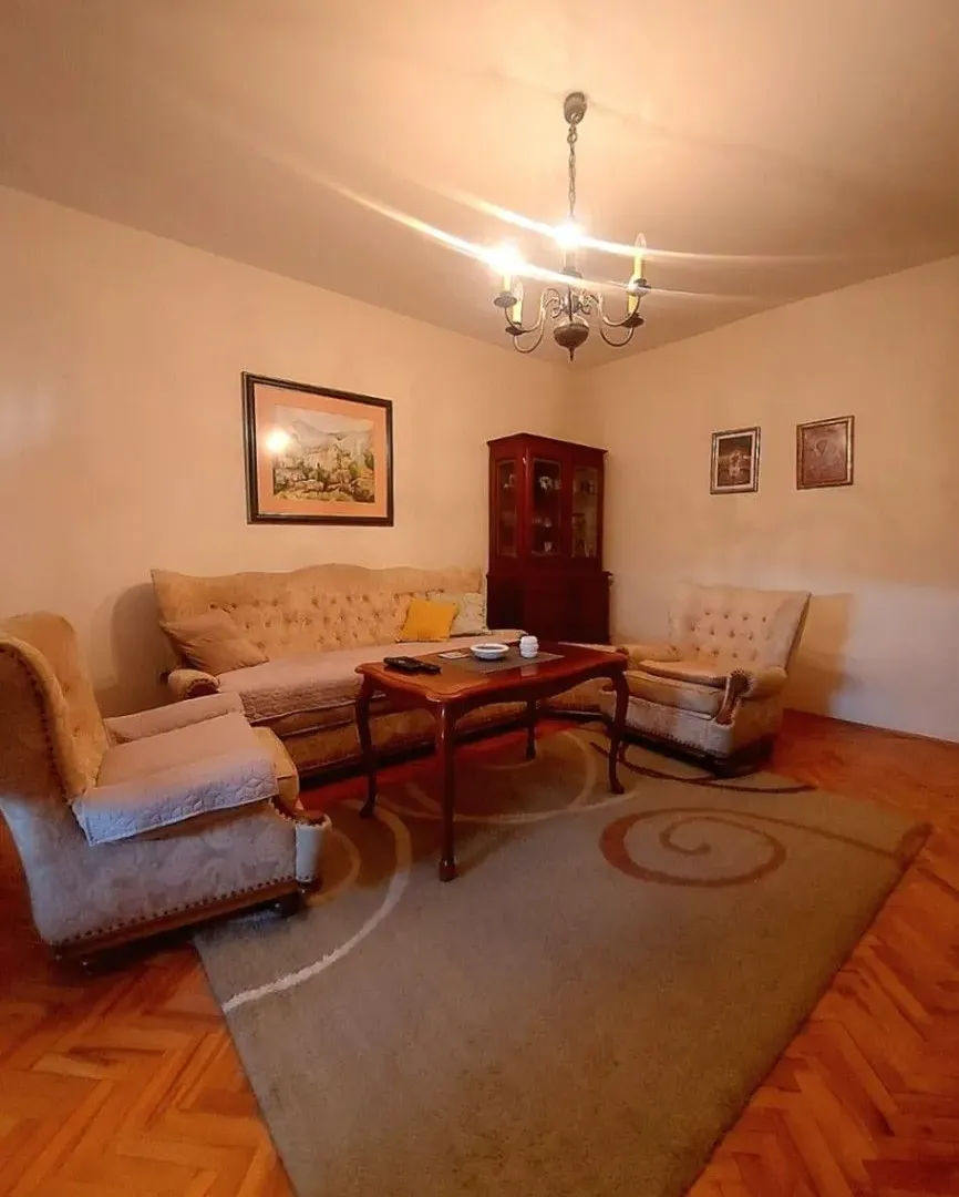 Prodaja, jednosoban stan, 61m², Centar, Nikšić