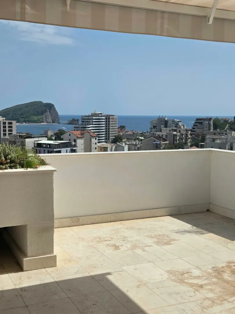 Prodaja, dvosoban stan, 93m², Centar, Budva