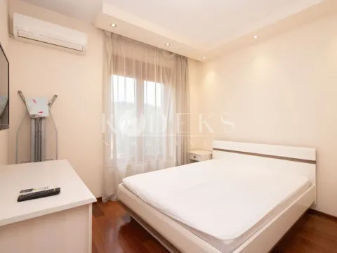 Izdavanje, dvosoban stan, 74m², Centar, Podgorica - image 7