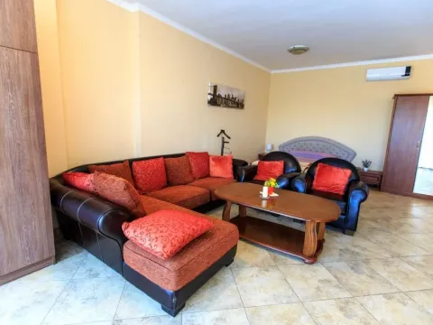 Prodaja, kuća, 340m², Budva, Crna Gora - image 34