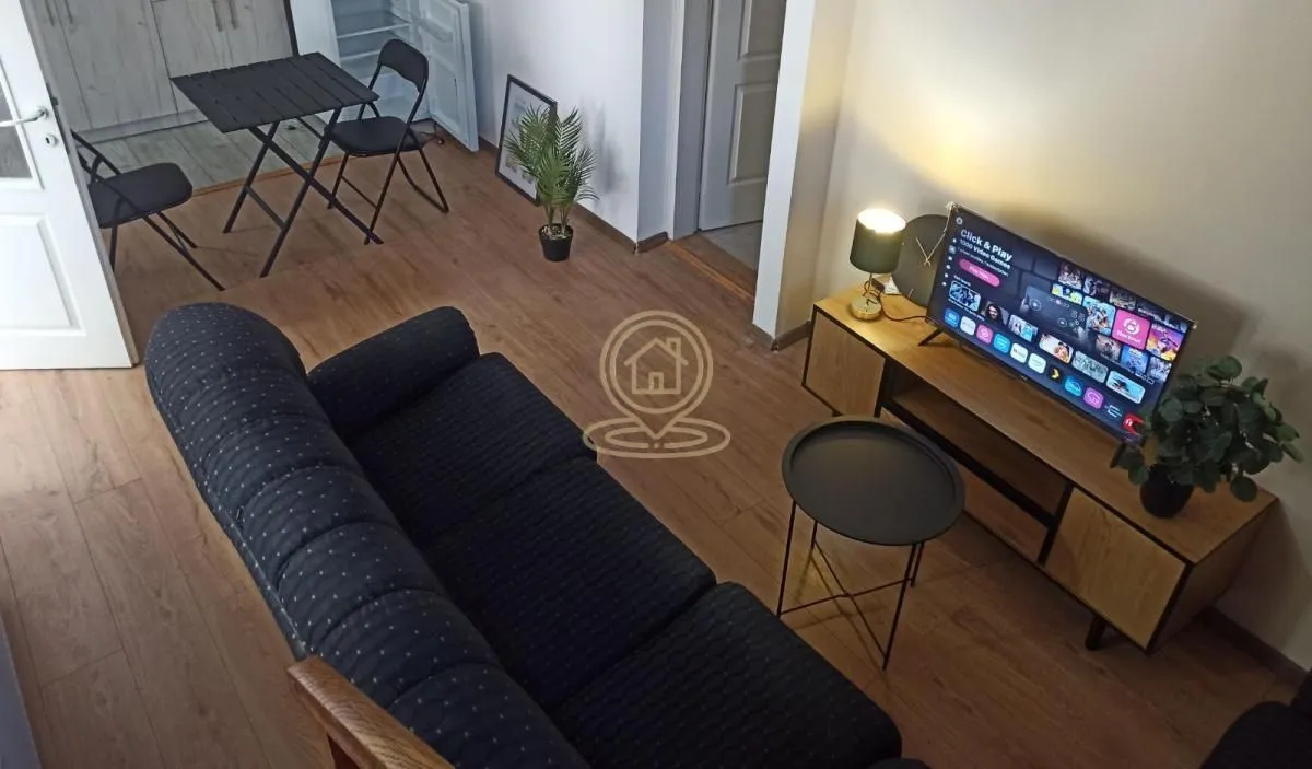 Izdavanje, trosoban stan, 70m², Salajka, Novi Sad Sve Podlokacije