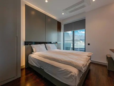 Sale, two bedroom apartment, 145m², Bečići, Budva - image 11