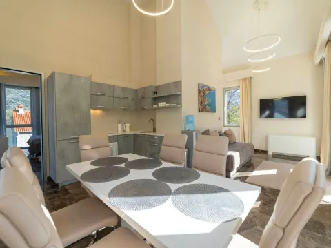 Sale, house, 731m², Stoliv, Kotor - image 9