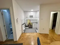 Izdavanje, dvosoban stan, 52m2, Centar, Novi Sad