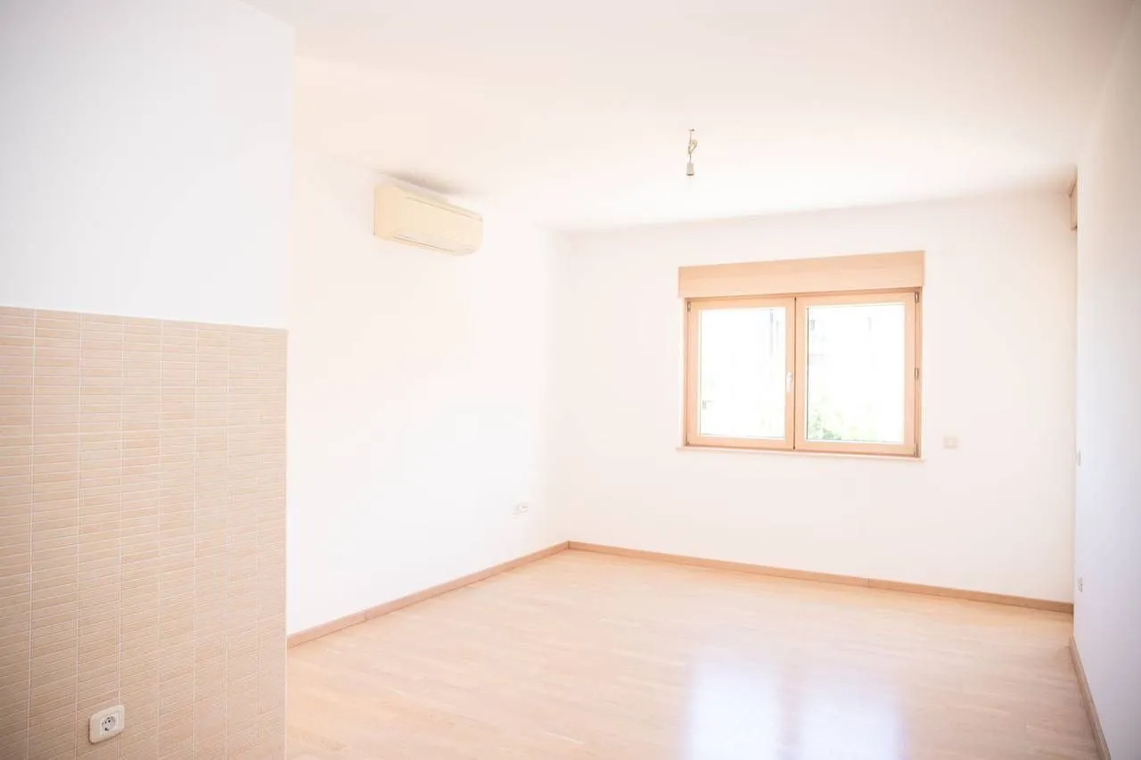 Prodaja, jednosoban stan, 53m², Ivanovići, Budva
