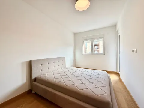 Prodaja, dvosoban stan, 72m², New City, Podgorica - image 6