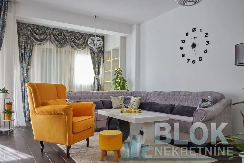 Izdavanje, trosoban stan, 106m², Preko Morače, Podgorica