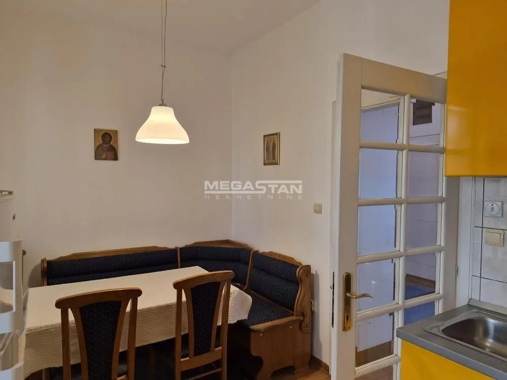 Rent, two bedroom apartment, 70m², Vračar Hram, Vračar Sve Podlokacije