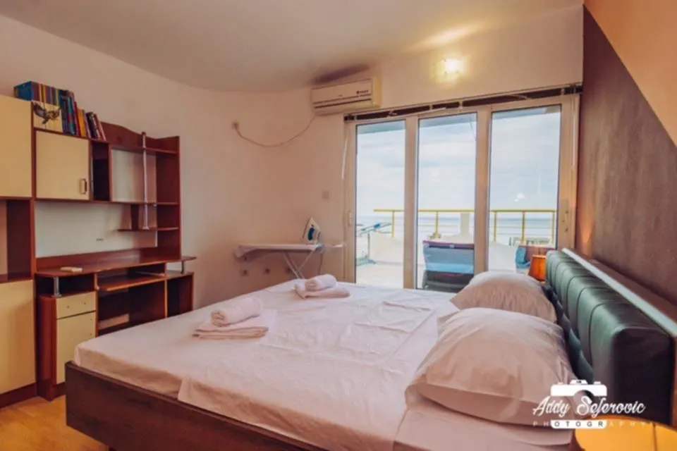 Rent, three bedroom apartment, 200m², Dobre Vode, Bar