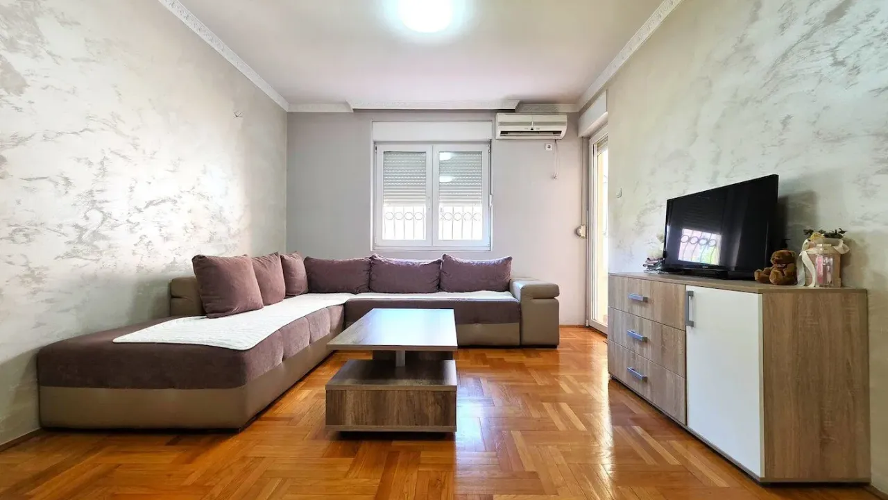Rent, apartment, 44m², Stari Aerodrom, Podgorica