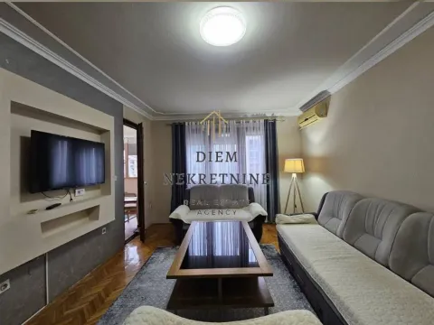 Rent, two bedroom apartment, 92m², Centar, Bar - image 1