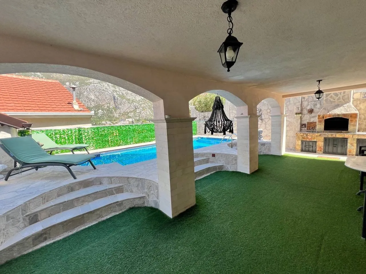 Sale, house, 300m², Prčanj, Kotor