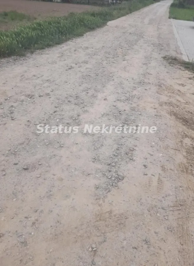 Prodaja, plac, 683m², Futog, Novi Sad Sve Podlokacije