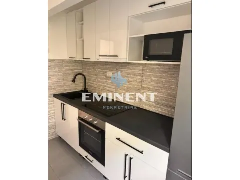 Izdavanje, trosoban stan, 64m², Uciteljsko Naselje, Zvezdara Sve Podlokacije - image 3