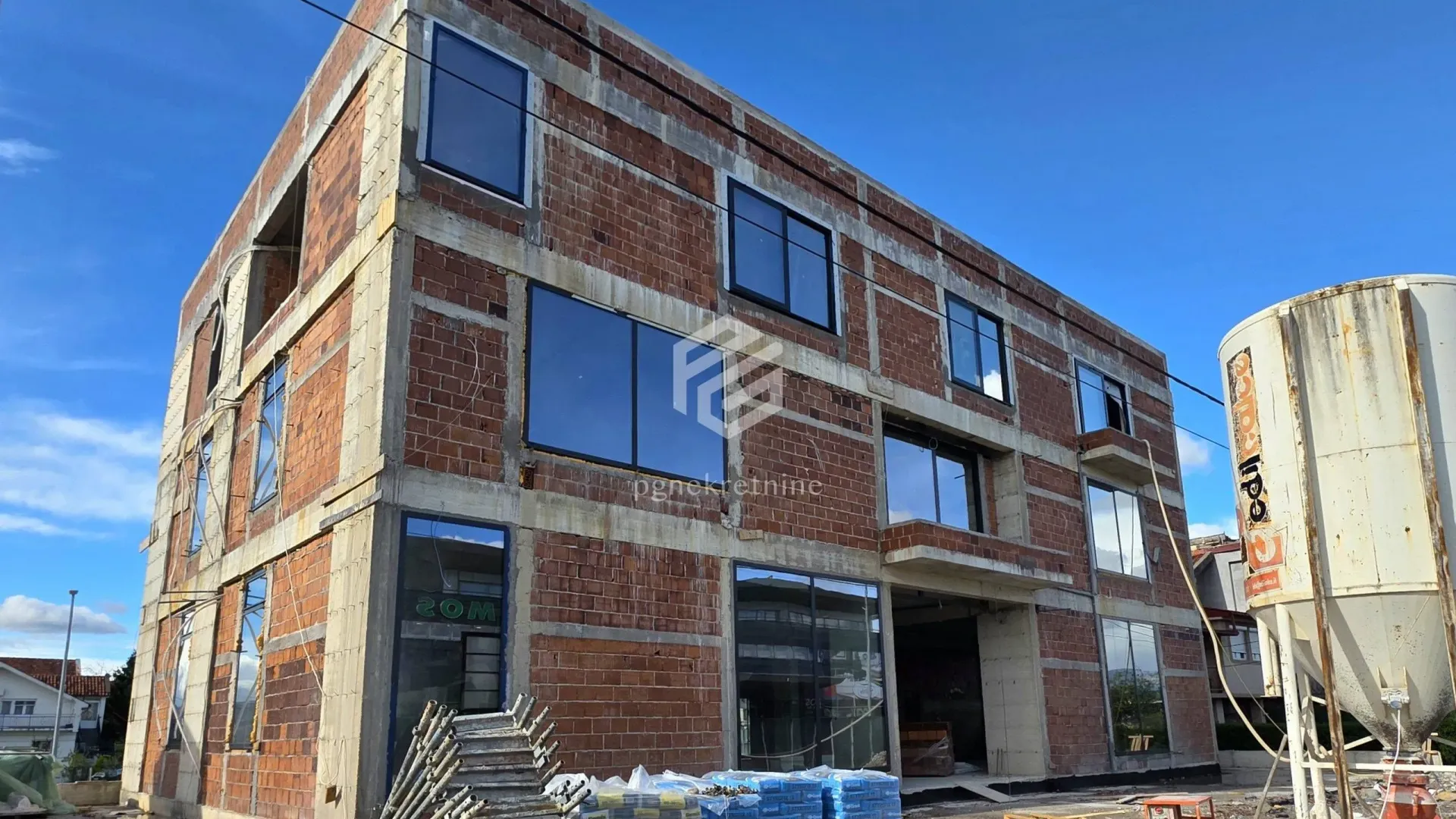 Rent, office space, 1100m², Donja Gorica, Podgorica