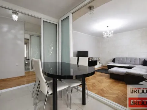Prodaja, trosoban stan, 78m², Centar, Novi Sad - image 2