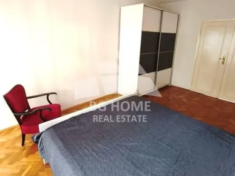 Izdavanje, trosoban stan, 76m², Kalenić Pijaca, Vračar Sve Podlokacije - image 9