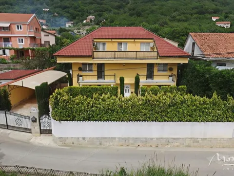 Sale, house, 190m², Kotor, Crna Gora - image 1