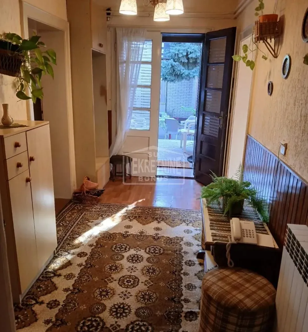 Prodaja, kuća, 190m², Novo Selo, Subotica