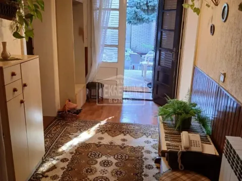 Prodaja, kuća, 190m², Novo Selo, Subotica - image 13