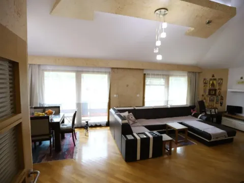 Prodaja, trosoban stan, 136m², Centar, Podgorica - image 10