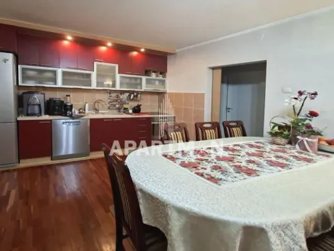 Prodaja, trosoban stan, 61m², Stari Merkator, Novi Beograd Sve Podlokacije - image 3