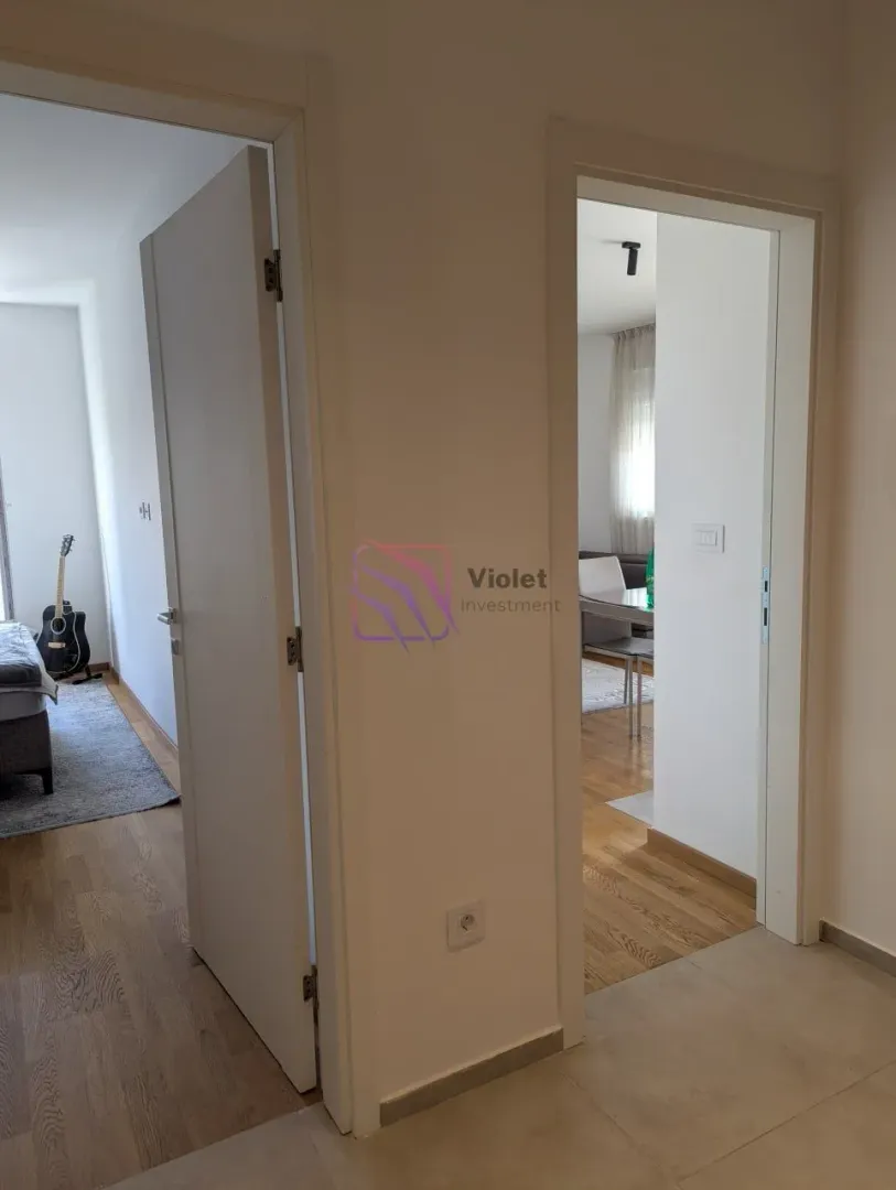 Izdavanje, dvosoban stan, 66m², Stari Aerodrom, Podgorica