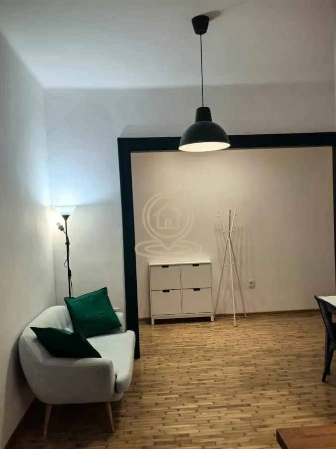 Rent, two bedroom apartment, 60m², Kalenić Pijaca, Vračar Sve Podlokacije