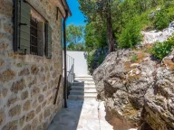 Prodaja, četvorosoban stan, 2000m2, Trebešin, Herceg Novi